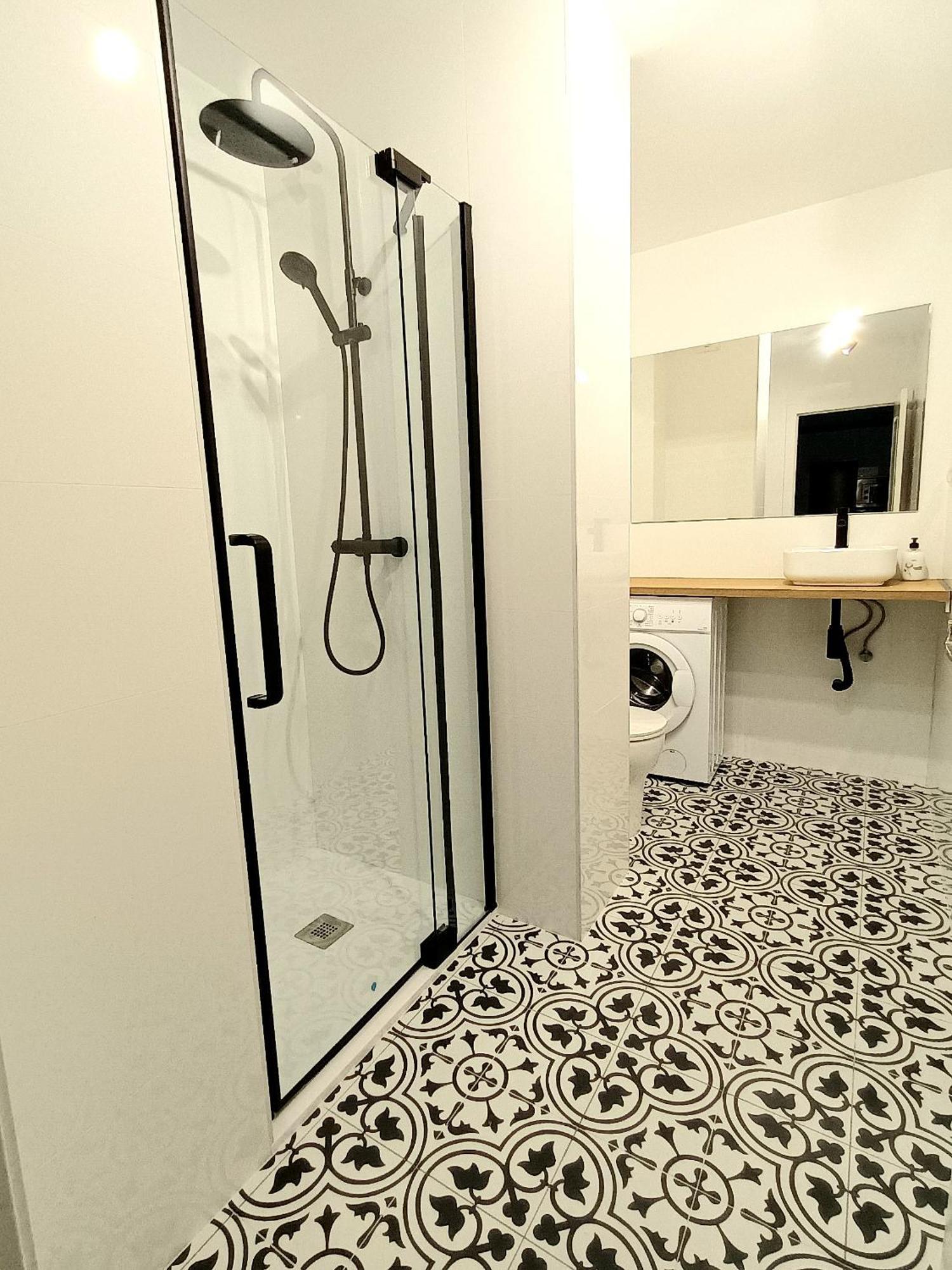 Apartamento Vacacional Cuarteles Malaga Zewnętrze zdjęcie